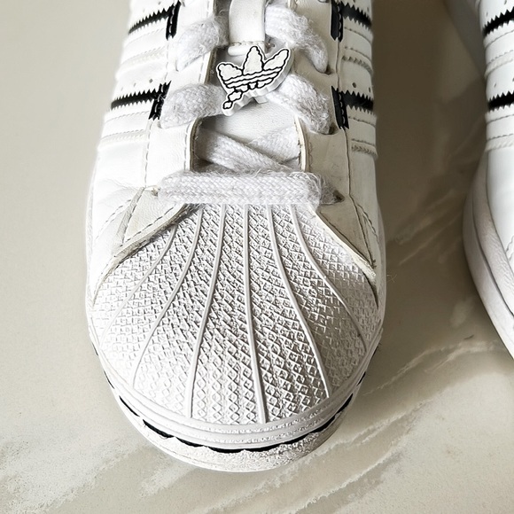 Adidas Superstar Shell Toe White Black Striped Cartoon Bubble Sneakers Youth 4 - Picture 6 of 15